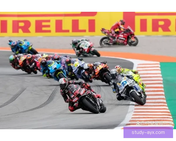 MotoGP赛季争冠格局再生变数车手转会引爆围场风云四起波澜
