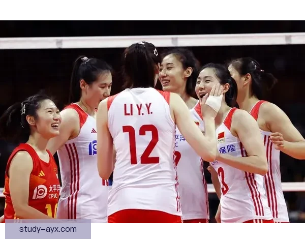 中国女排全力冲击巴黎奥运会资格赛 力争卫冕辉煌战绩 中国女排全力冲击巴黎奥运会资格赛 力争卫冕辉煌战绩