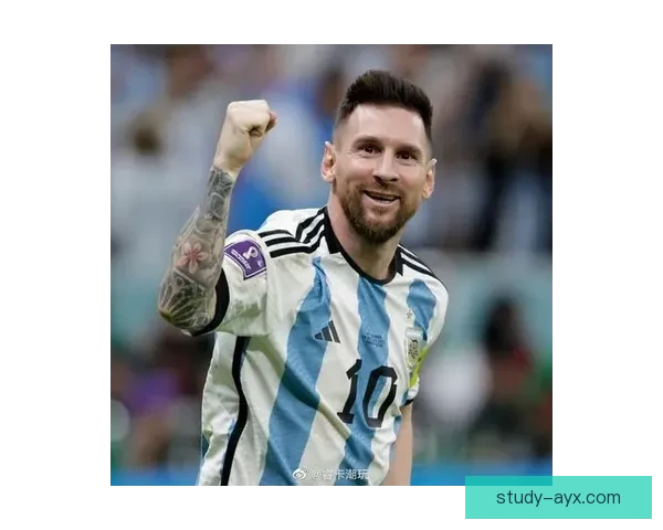 梅西加盟国际米兰后首场亮相引爆全球媒体关注足坛巨星再度震撼登场