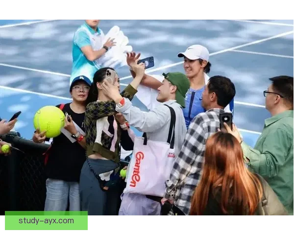 网球赛季高潮来临 多项赛事竞争激烈 明星选手迎接挑战