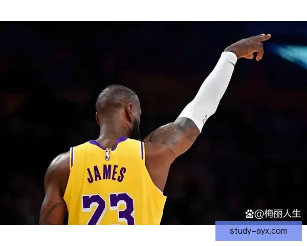NBA最新动态：詹姆斯领衔湖人逆袭勇士 莫兰特受伤休战赛季剩余比赛成疑