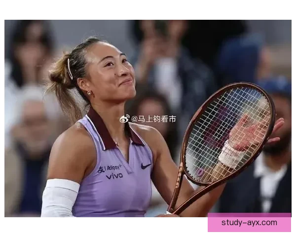 网球赛场新星崛起引关注大满贯赛事精彩瞬间回顾